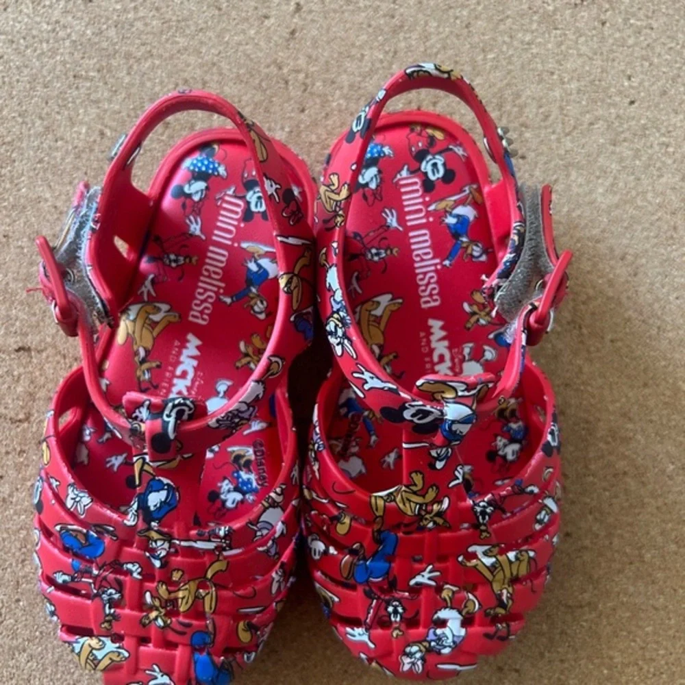 Mini Melissa 📝 description